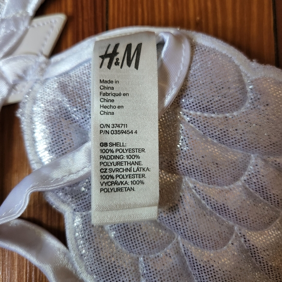 SOLD! 2 Dog outfits! 4th of July and Angel - Picture 4 of 4